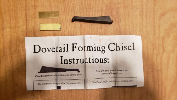 Dovetail forming chisel